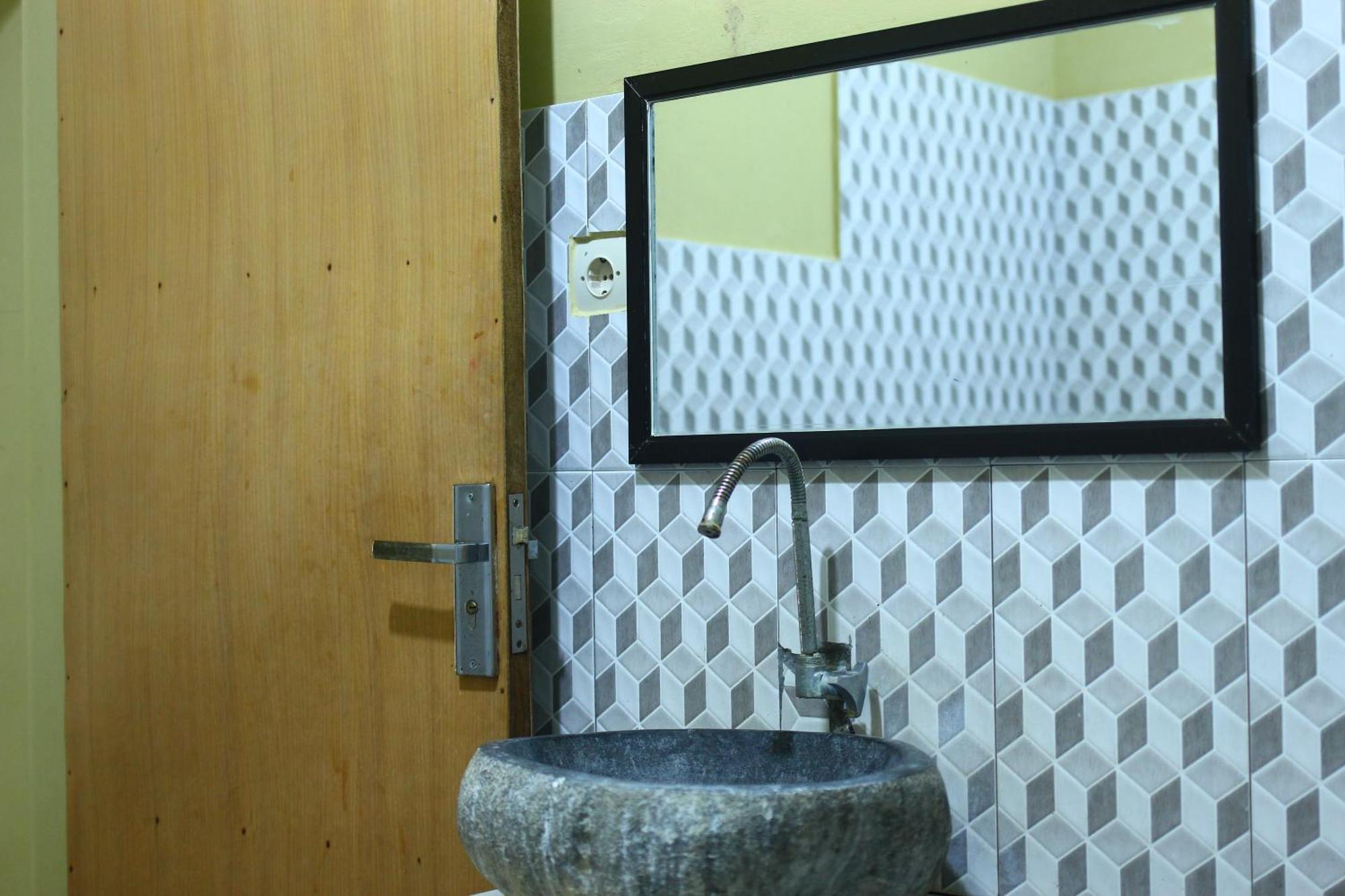 Three V Homestay Kuta  Екстериор снимка